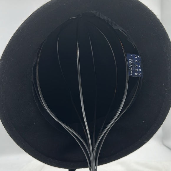 Crazy Horse-Liz Claiborne 100% Wool with Velvet Band & Bow Cloche Hat - Picture 6 of 7